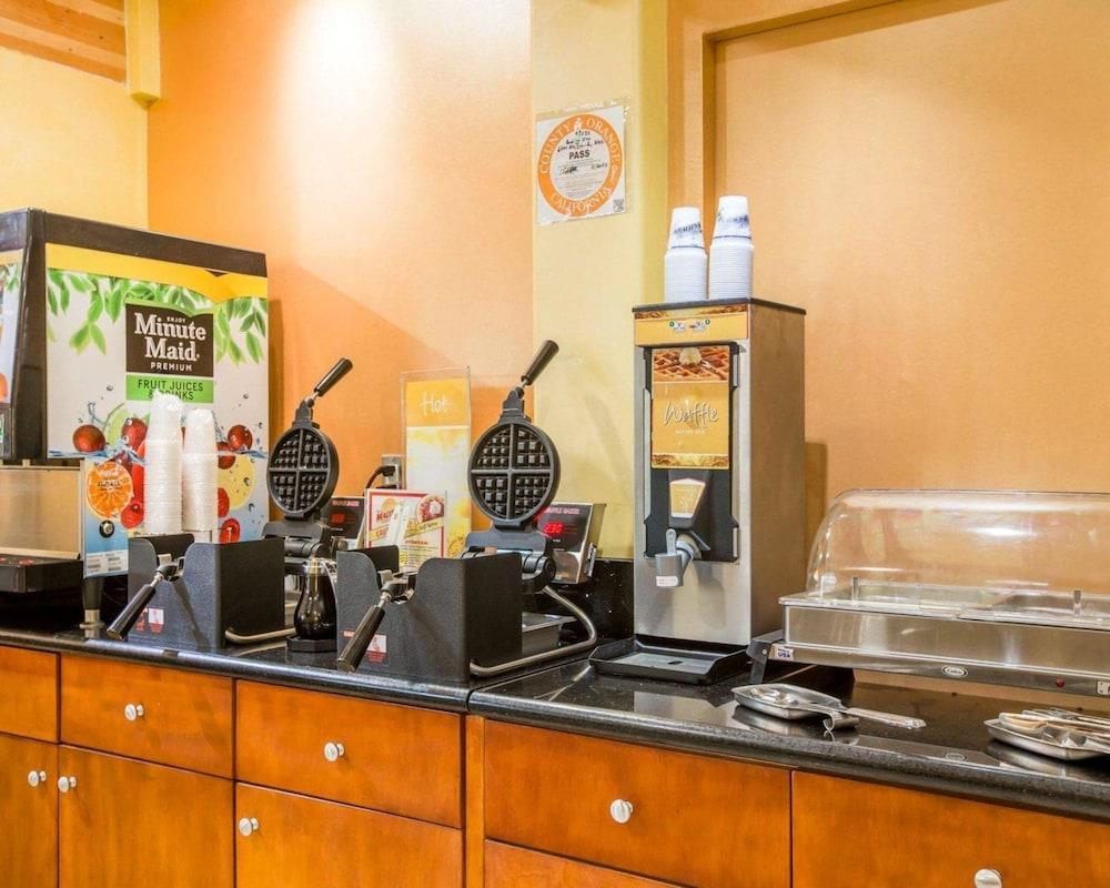 Quality Inn & Suites Westminster Seal Beach Dış mekan fotoğraf