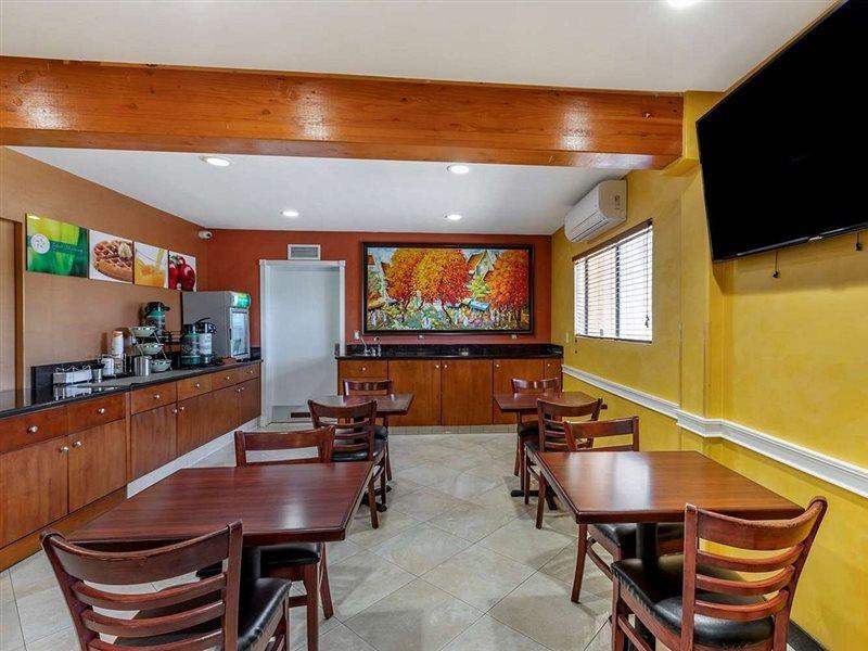 Quality Inn & Suites Westminster Seal Beach Dış mekan fotoğraf