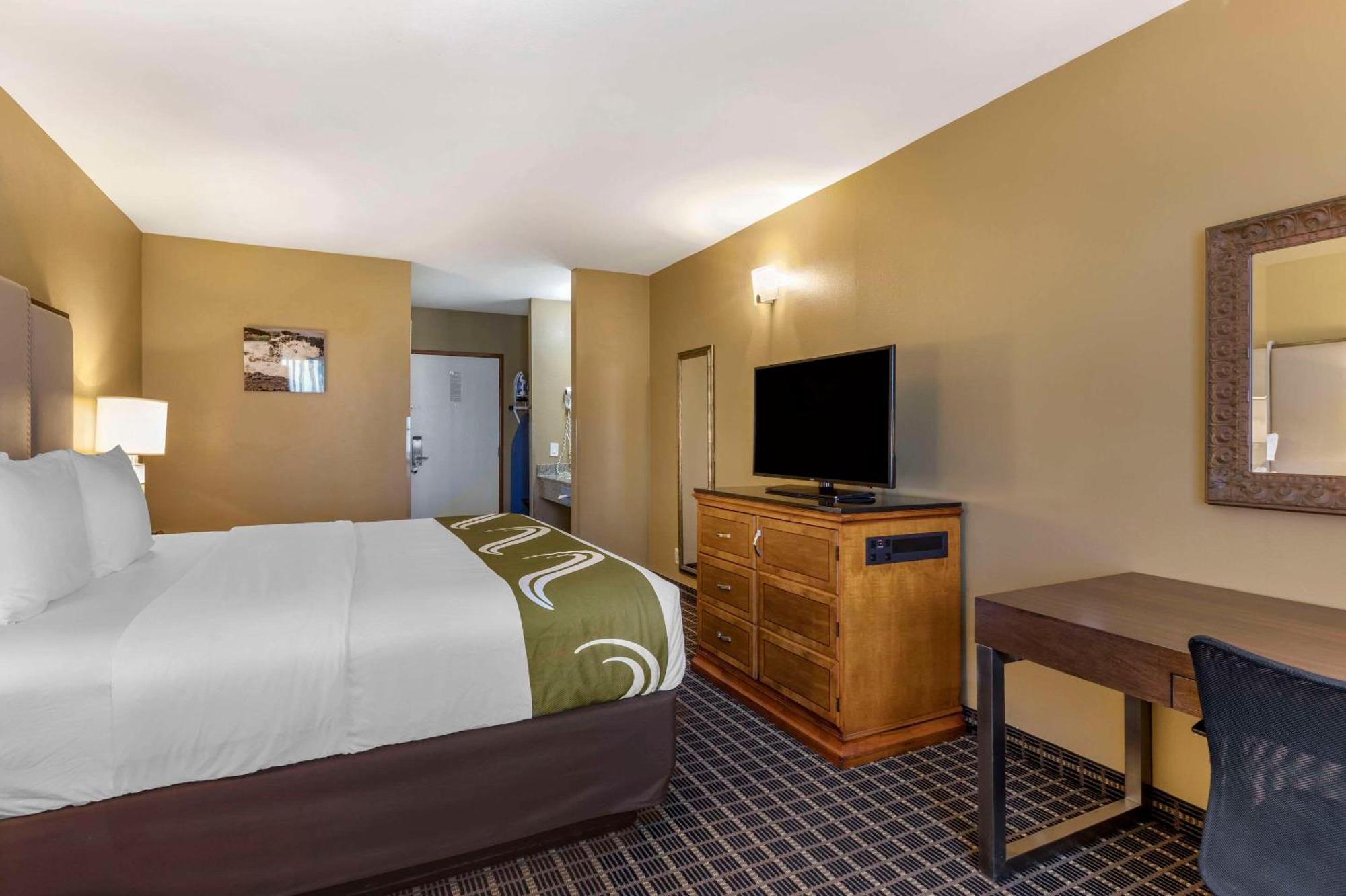 Quality Inn & Suites Westminster Seal Beach Dış mekan fotoğraf
