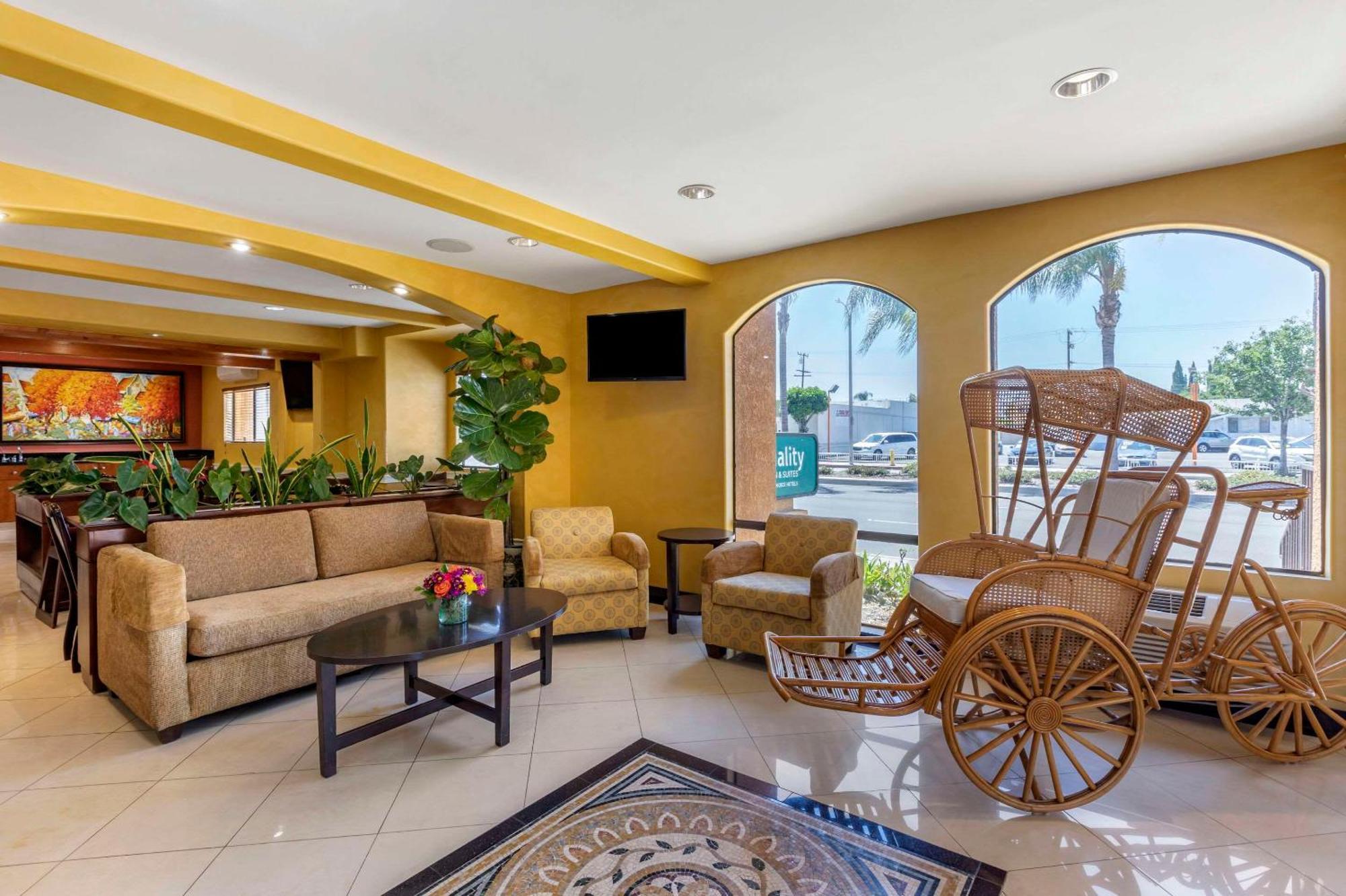 Quality Inn & Suites Westminster Seal Beach Dış mekan fotoğraf