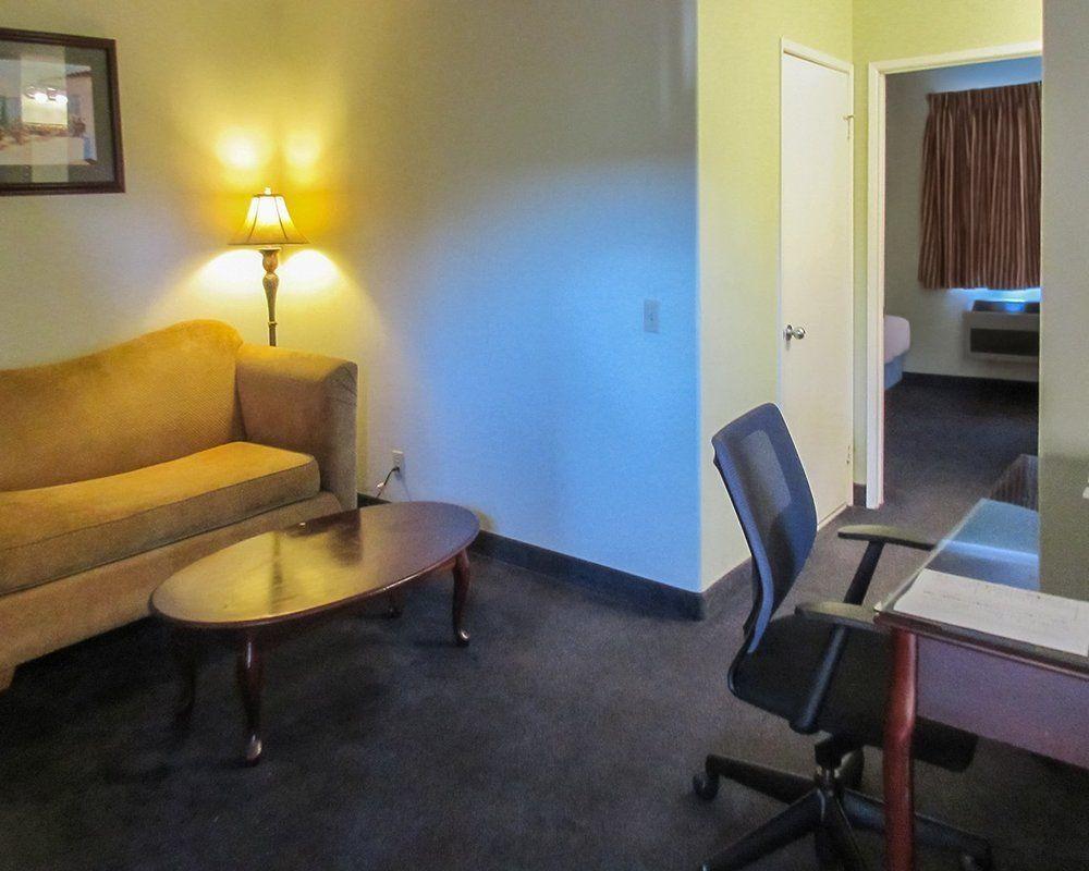 Quality Inn & Suites Westminster Seal Beach Dış mekan fotoğraf